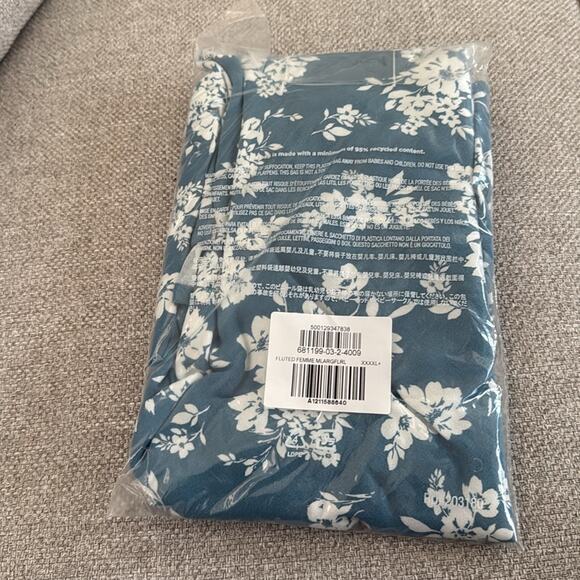 Old Navy Bold Floral Crepe A-Line Midi Skirt - Picture 10 of 12